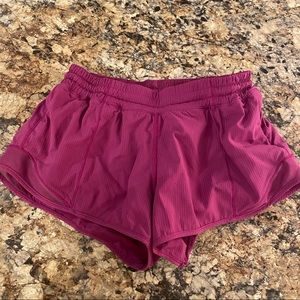 Lululemon Hotty Hot shorts